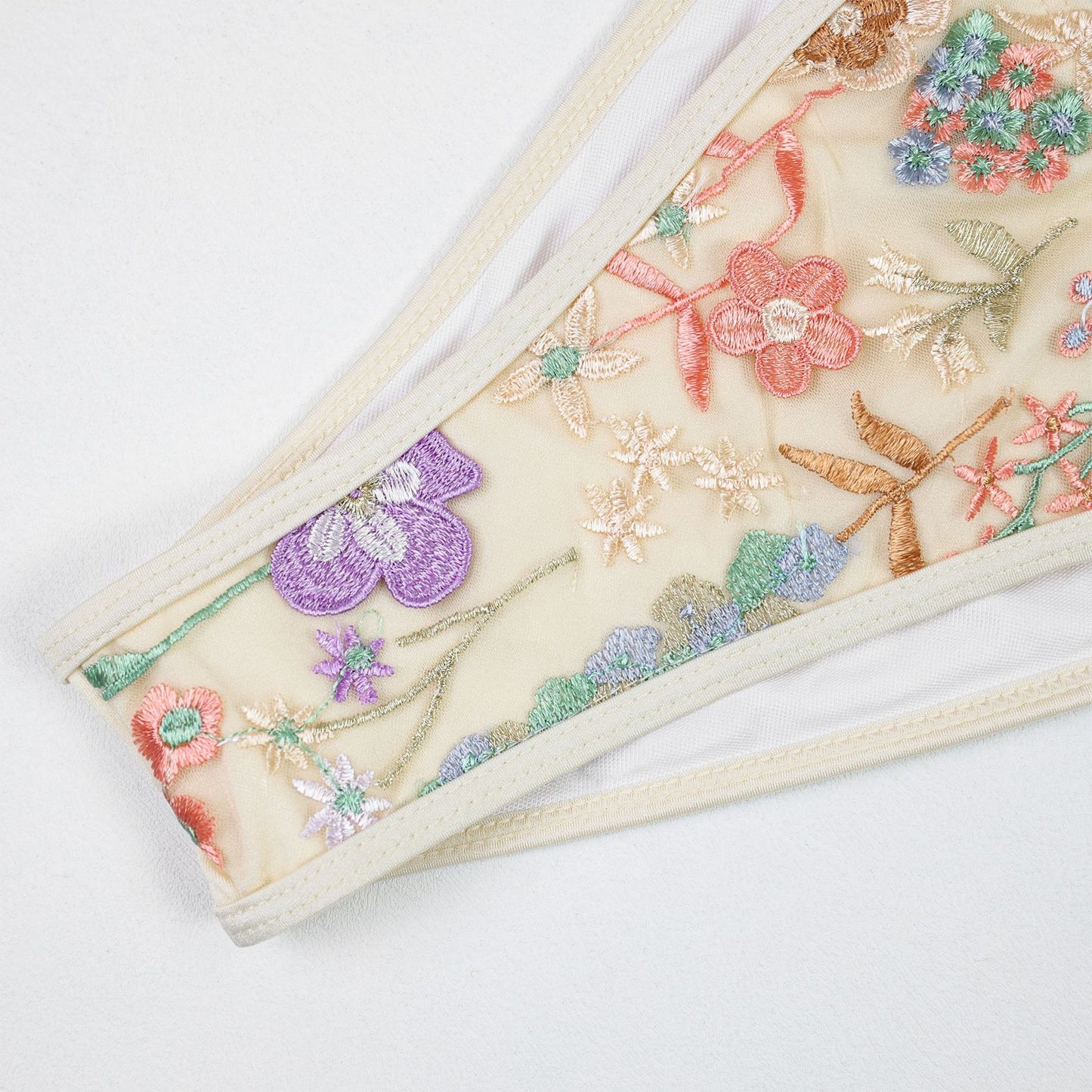 Floral Bikini Set | Two Piece Underwire Bra Top & Tie Side Bottoms | noémi