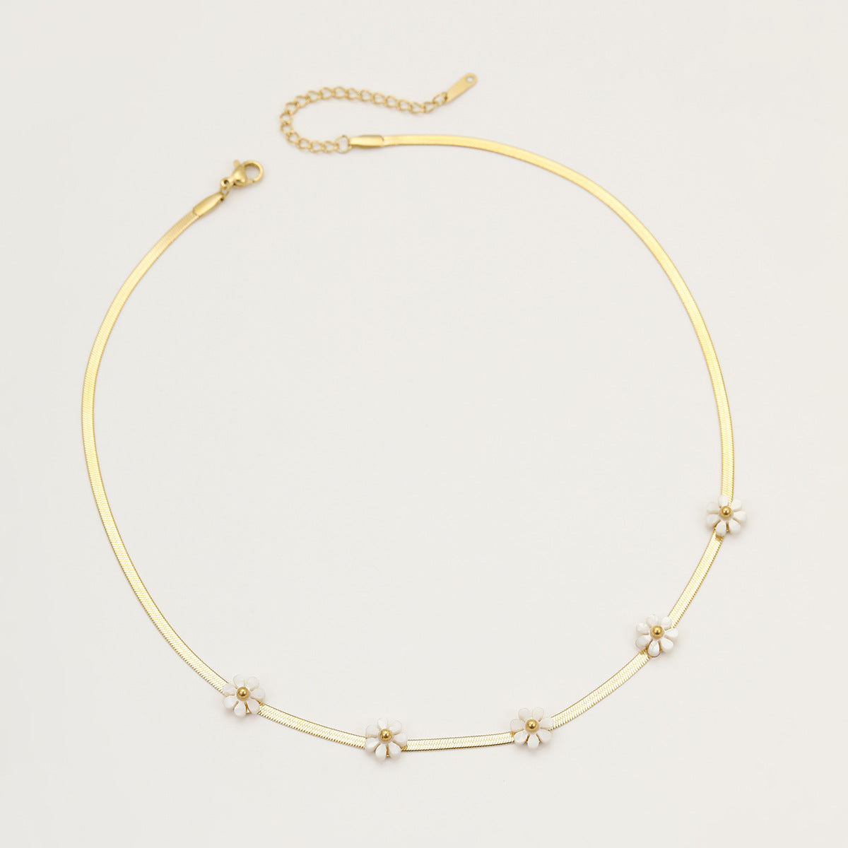 Daisy Floral Necklace | Stainless Steel & Shell | No Fading Clavicle Chain for Women | noémi