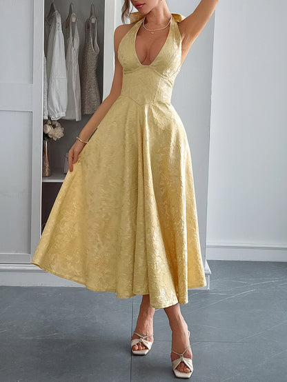 Halter Neck Maxi Dress with Defined Waist | noémi