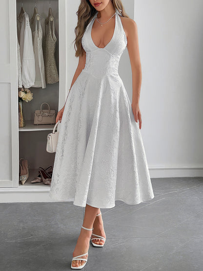 Halter Neck Maxi Dress with Defined Waist | noémi