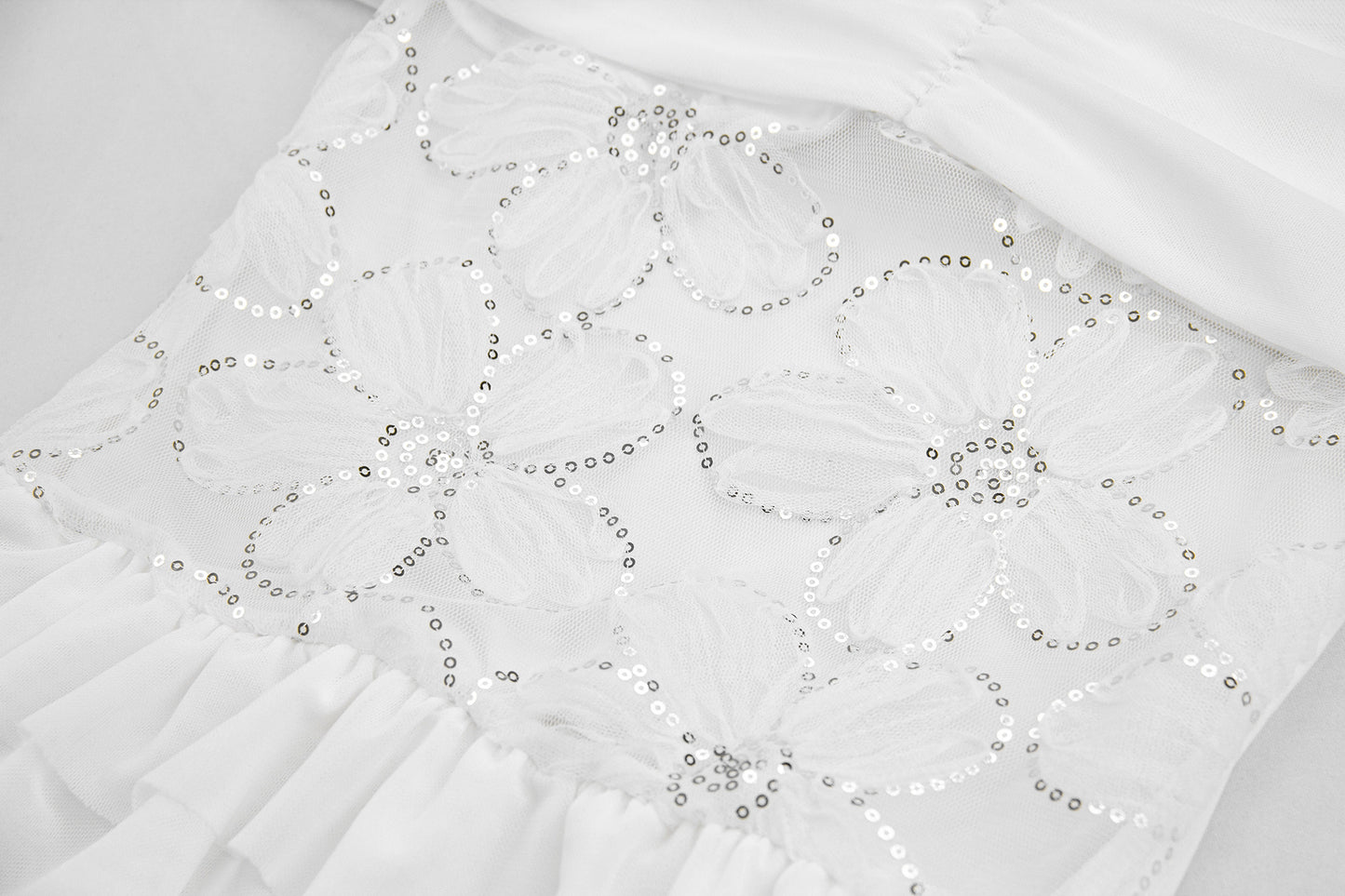 Womens Tube Top Halter Dress with Slim Fit Silhouette | noémi