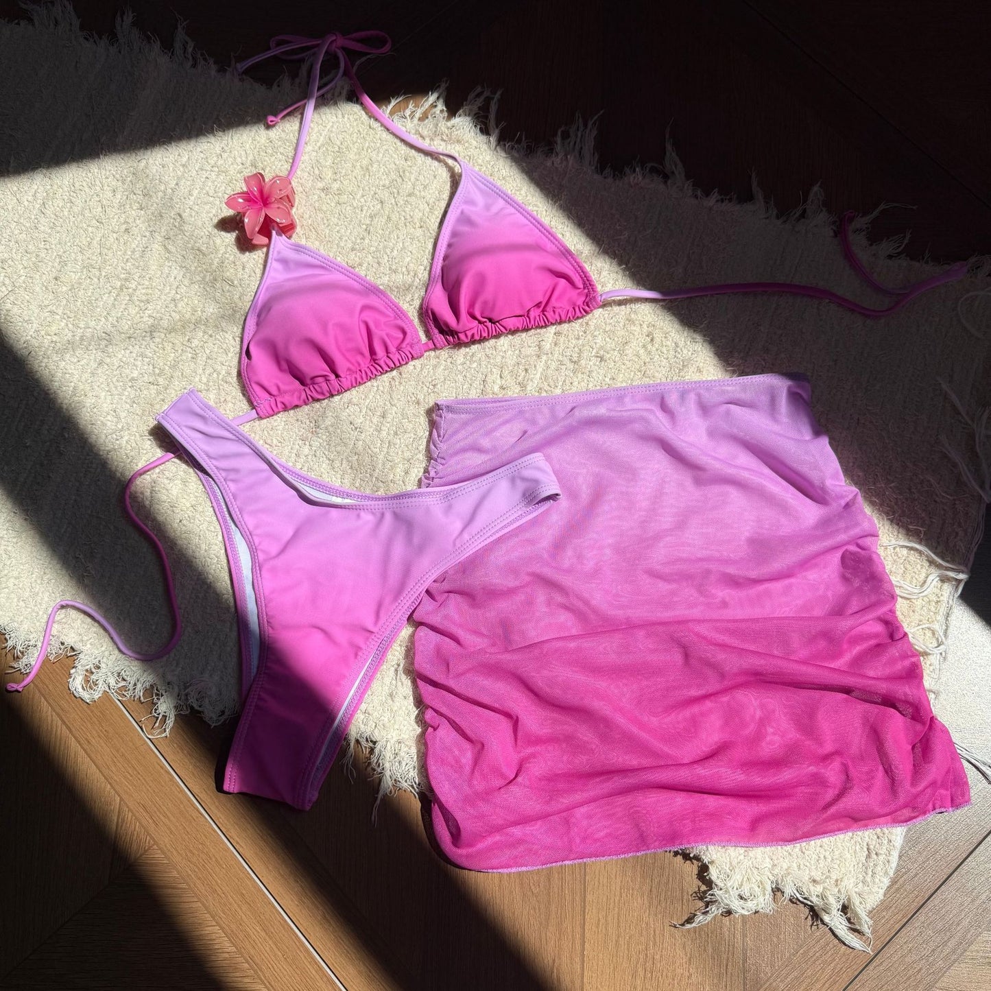 Gradient Color Three Piece Bikini Swimsuit Set for Women | noémi