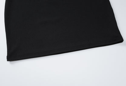 Slim Fit Solid Color Sheath Dress with Clean Lines | noémi