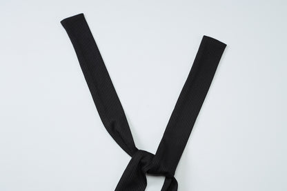 Womens Backless Halter Dress with Sleeveless Design Wooden Earrings | noémi