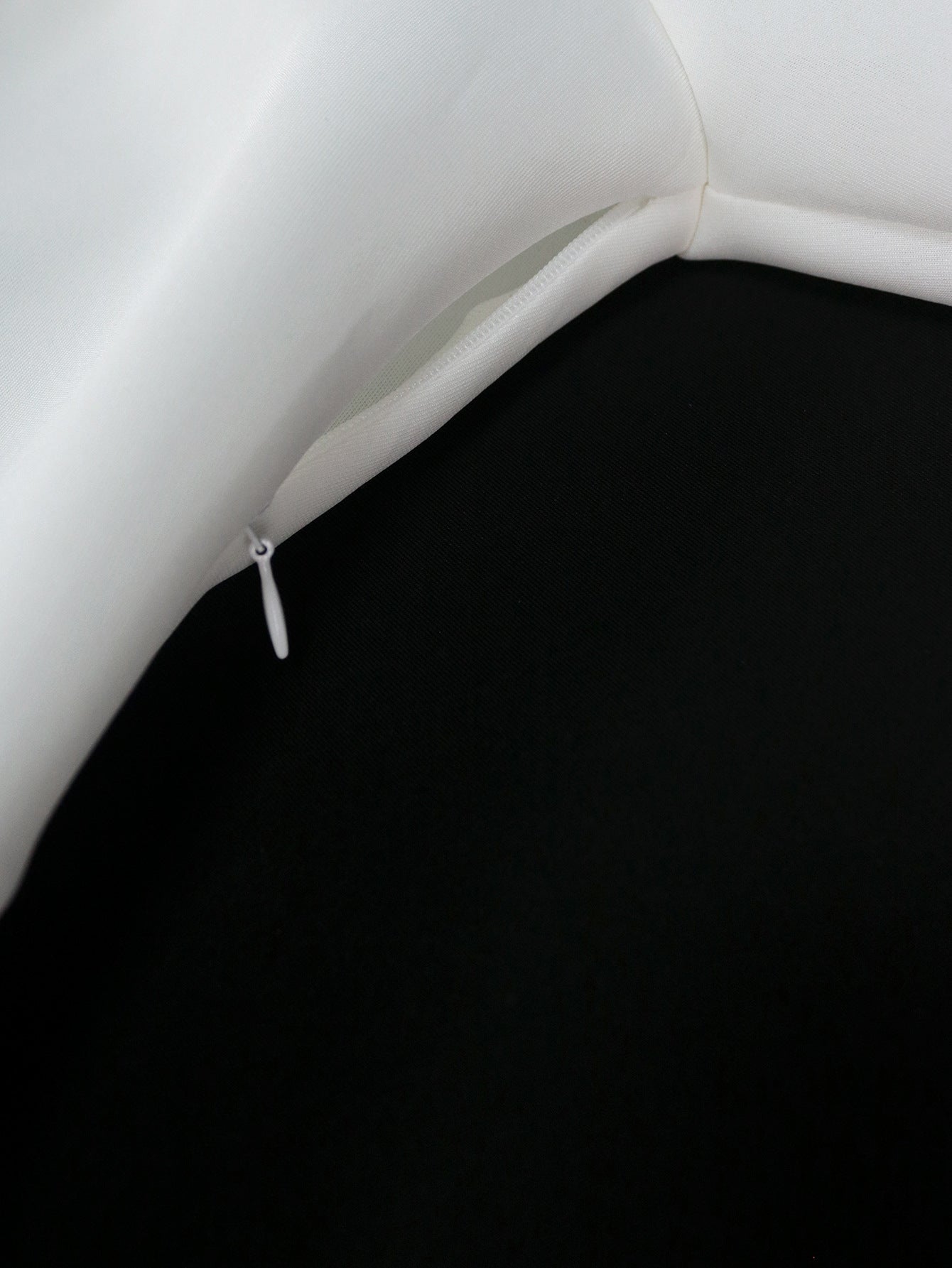 Square Collar | Long Sleeve | Backless | Bow Detail | Slim Fit Dress | noémi