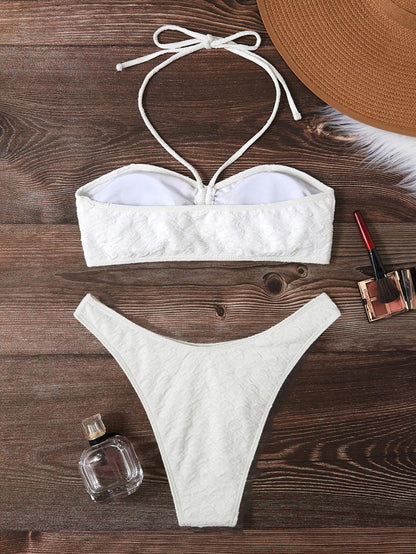 Split Two Piece Bikini Set with Halter Neck and Special Fabric | noémi