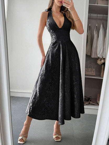 Halter Neck Maxi Dress with Defined Waist | noémi