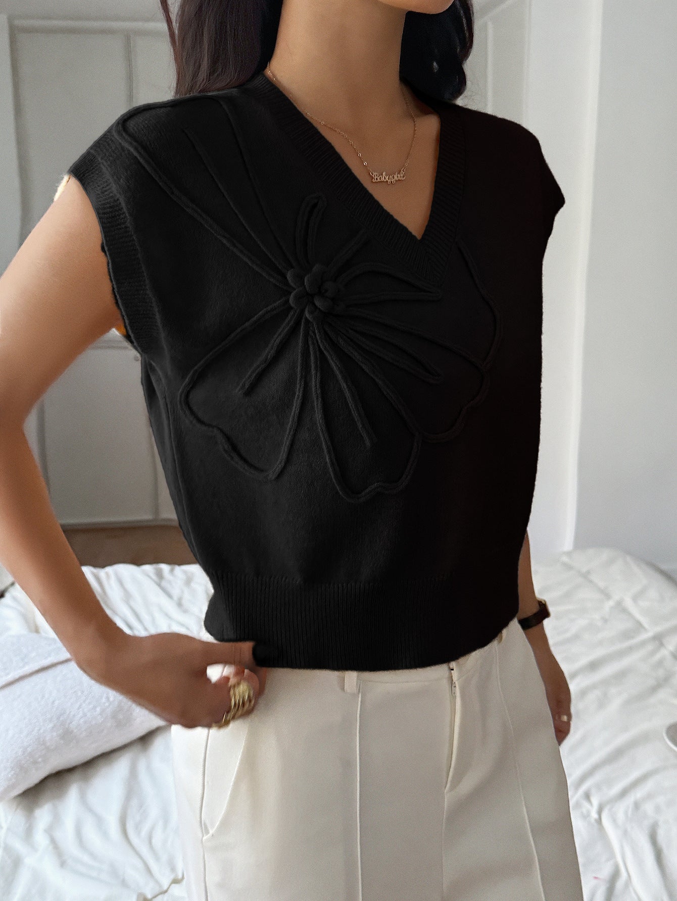 Womens Sweater | Deep V Neck, Short Sleeve Knit Top | noémi