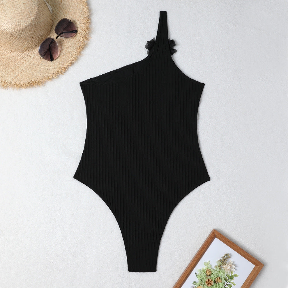Solid Color One Piece Swimsuit with Floral Print Fabric | noémi