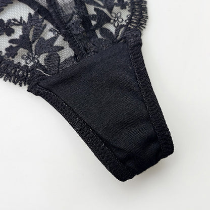 Black Lace Thong with Delicate Fit and Minimal Design | noémi