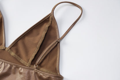 Womens V Neck Slim Fit Spaghetti Strap Crop Top | noémi