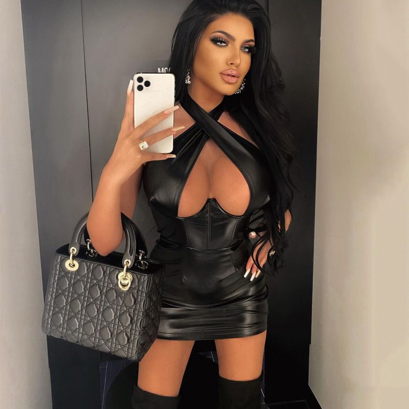 Halter Bodycon Sheath Dress | Sleeveless Slimming Fit | noémi