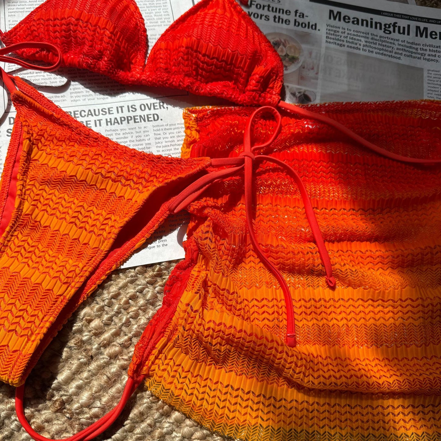 Gradient Mesh Three Piece Set Beach Skirt Bikini | noémi