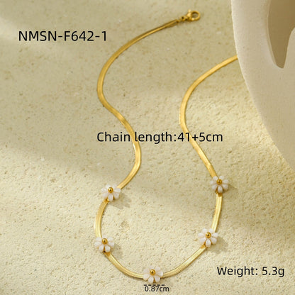 Daisy Floral Necklace | Stainless Steel & Shell | No Fading Clavicle Chain for Women | noémi