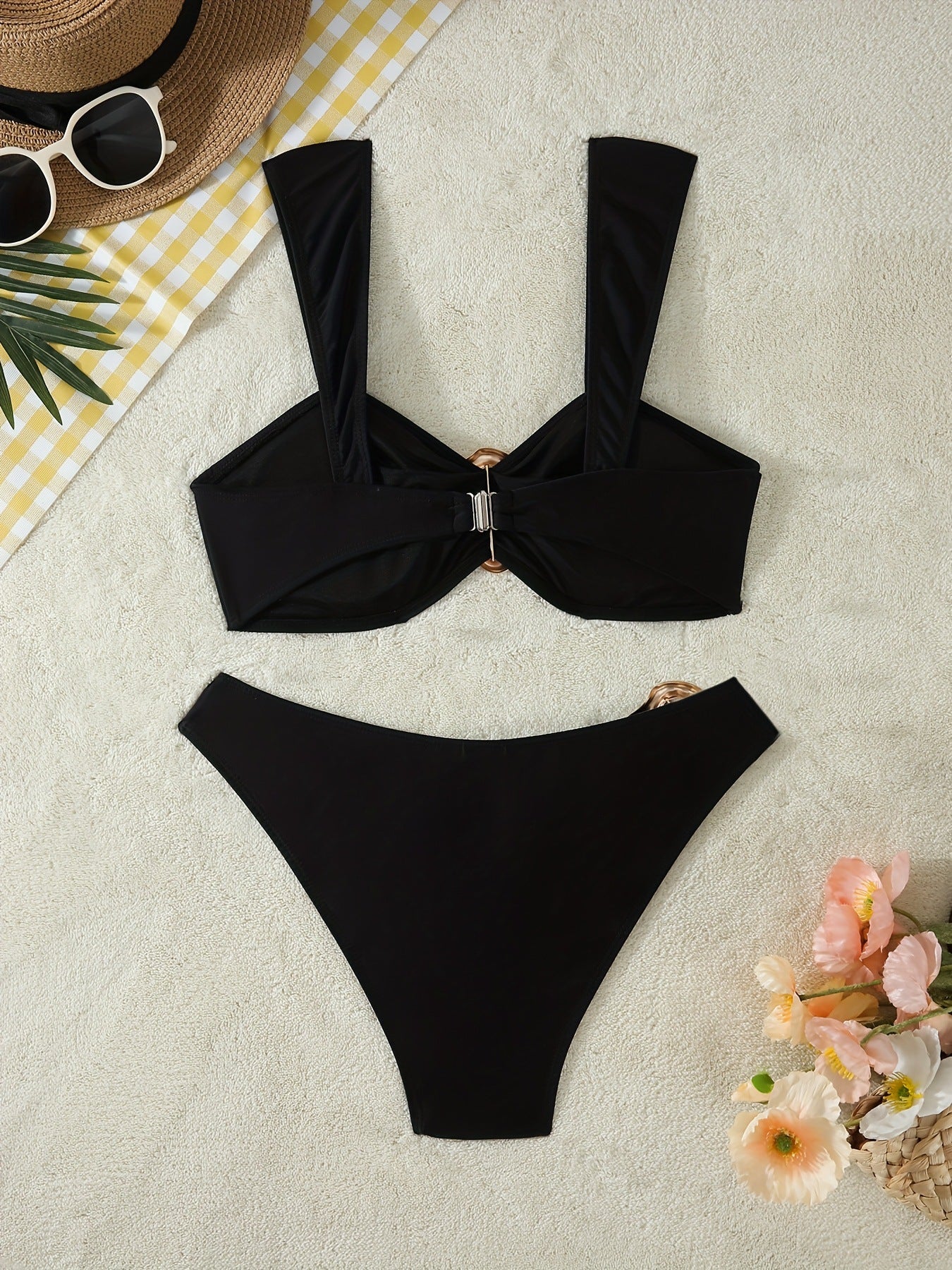 Solid Color Low Waist Backless Bikini with Suspender Metal Accessories | noémi