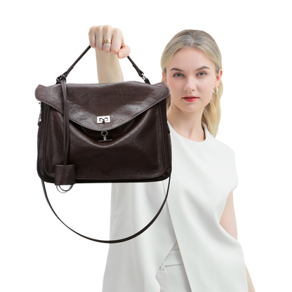 Large Vegetable‑Tanned Leather Messenger Bag – Soft Office Tote, Brown | noémi