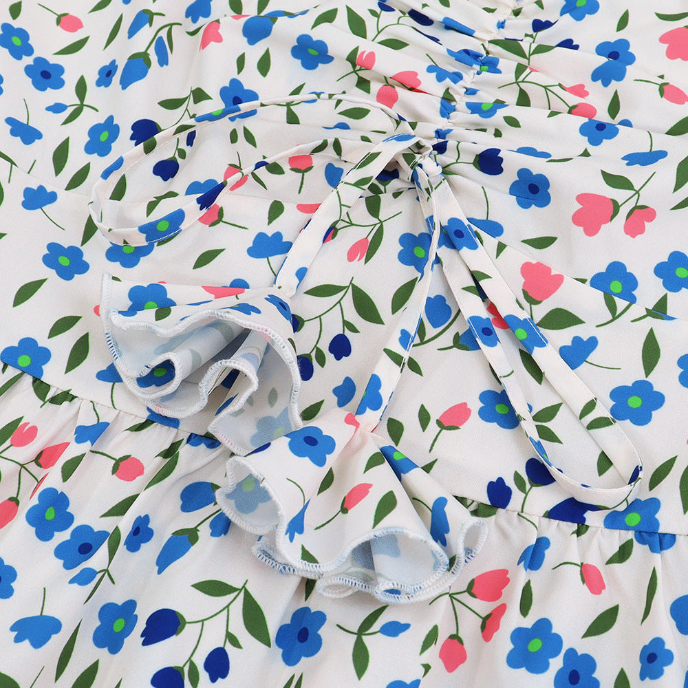 Floral Print V Neck Pleated Dress with Lightweight Fabric | noémi