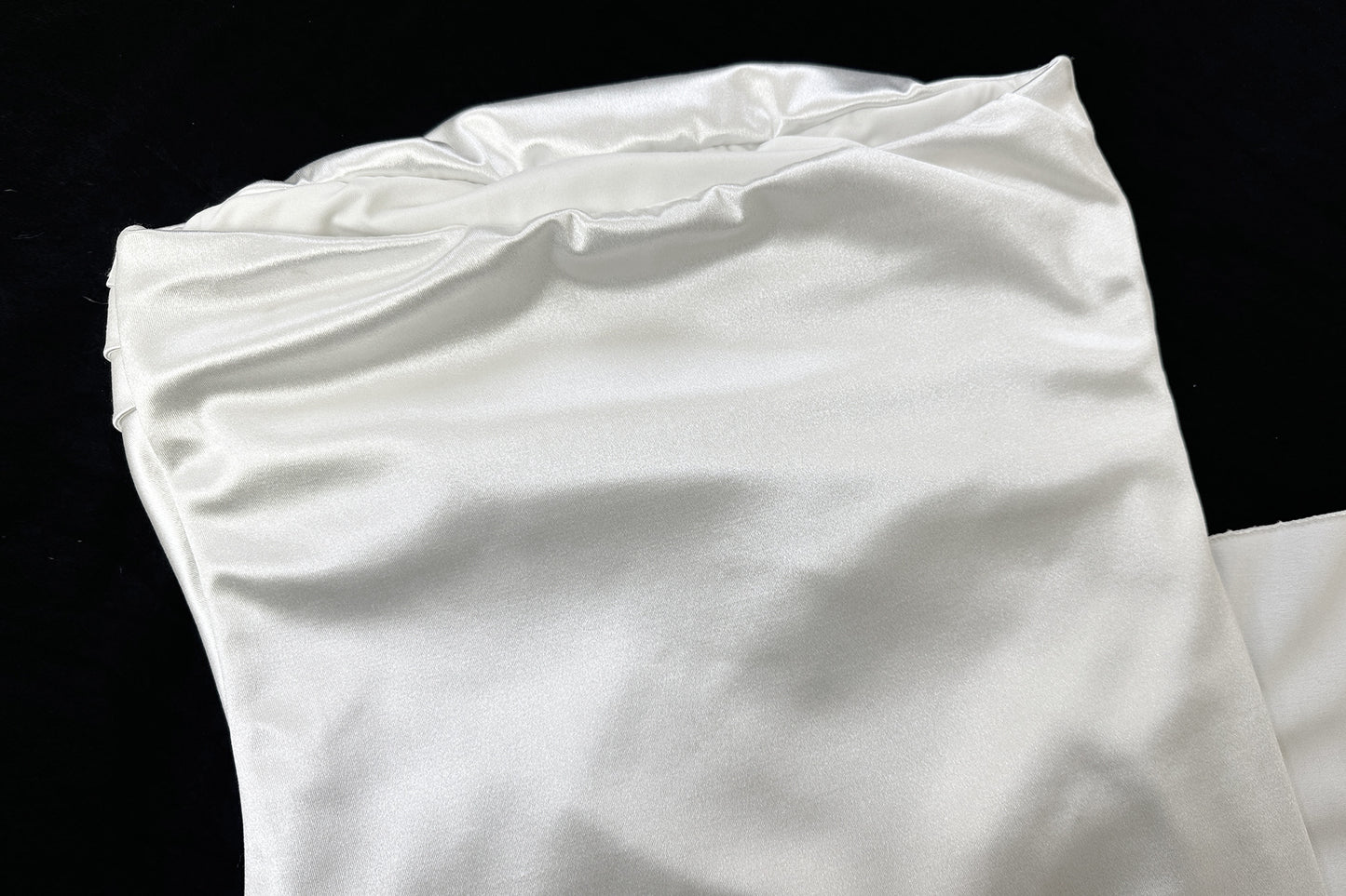 Women’s Satin Strapless Mini Dress | White Ruched Bodycon with Side Bow | noémi