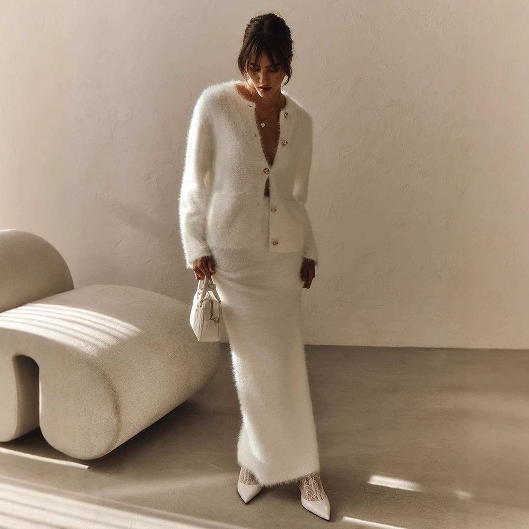 Long Sleeved Skirt | Cozy Button Up Cardigan & Midi Skirt | noémi