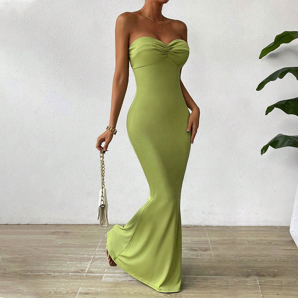 Strapless Sheath Dress with Open Back and Clean Fitted Silhouette | noémi