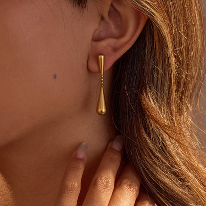 Gold Water Drop Dangle Earrings | Minimalist Normcore Abstract Design, Lightweight Jewelry | noémi