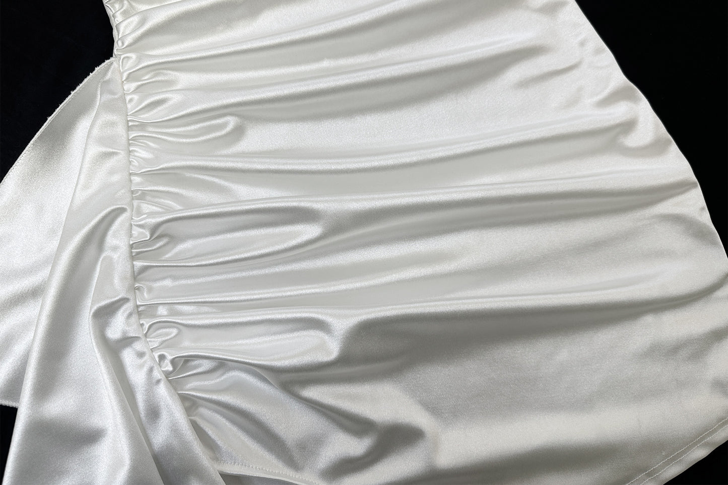 Women’s Satin Strapless Mini Dress | White Ruched Bodycon with Side Bow | noémi