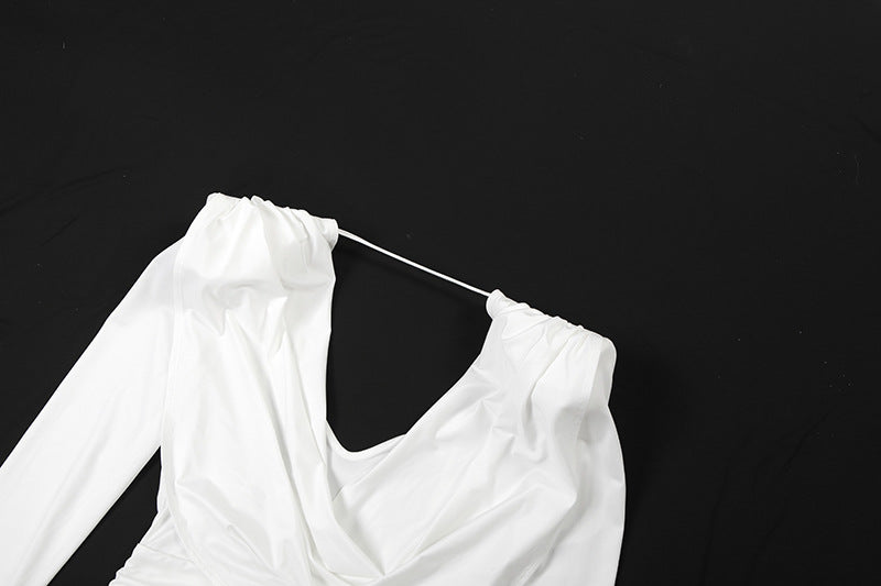 Womens Long Sleeve Pleated Dress with Swing Collar and Backless Design | noémi