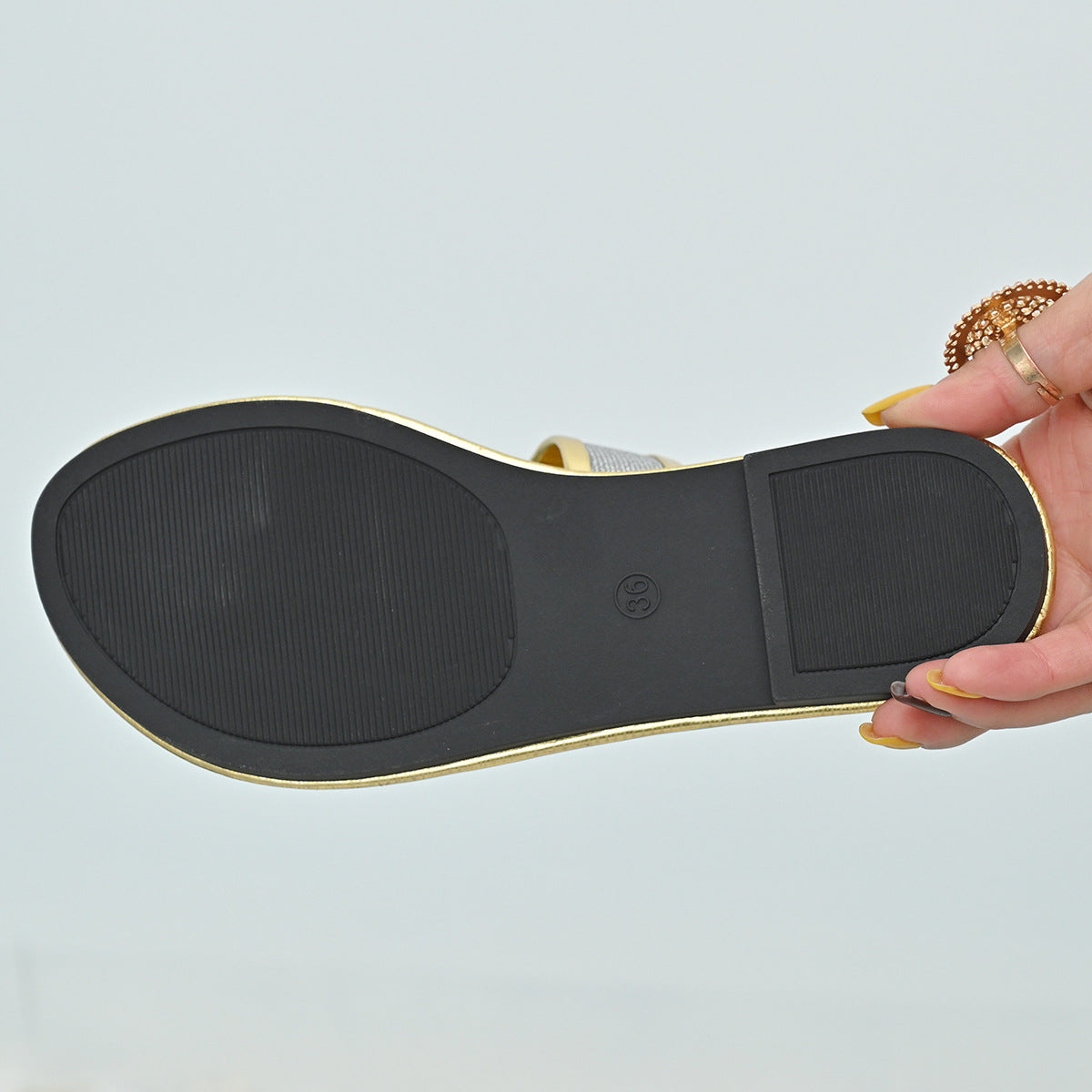 Women's Flat Sandals | Rhinestone Toe Ring & Metallic Strap | noémi