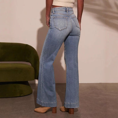 Women’s Classic Solid Straight Leg Jeans | High Waist | noémi