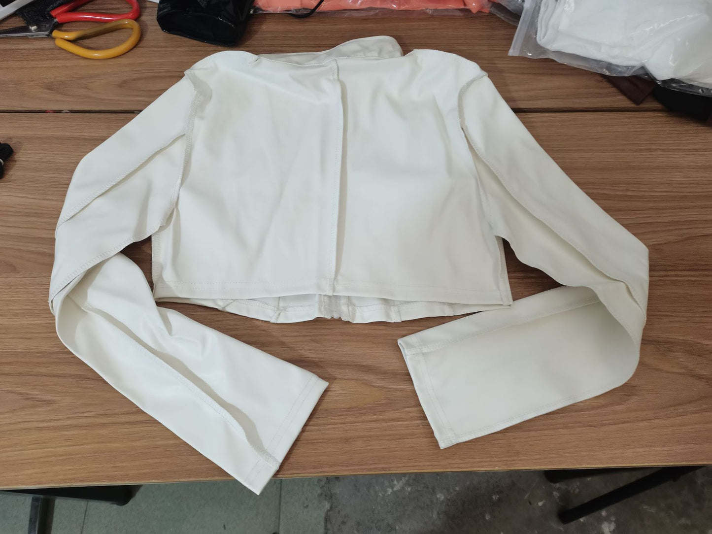 Hipster Ultra Short Leather Coat for Women | noémi