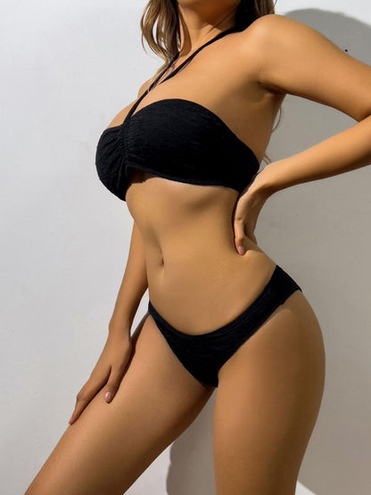 Split Two Piece Bikini Set with Halter Neck and Special Fabric | noémi