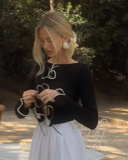 Wavy Contrast Trim Knit Top | Slim Fit, Contrast Stitch, Long Sleeve | noémi