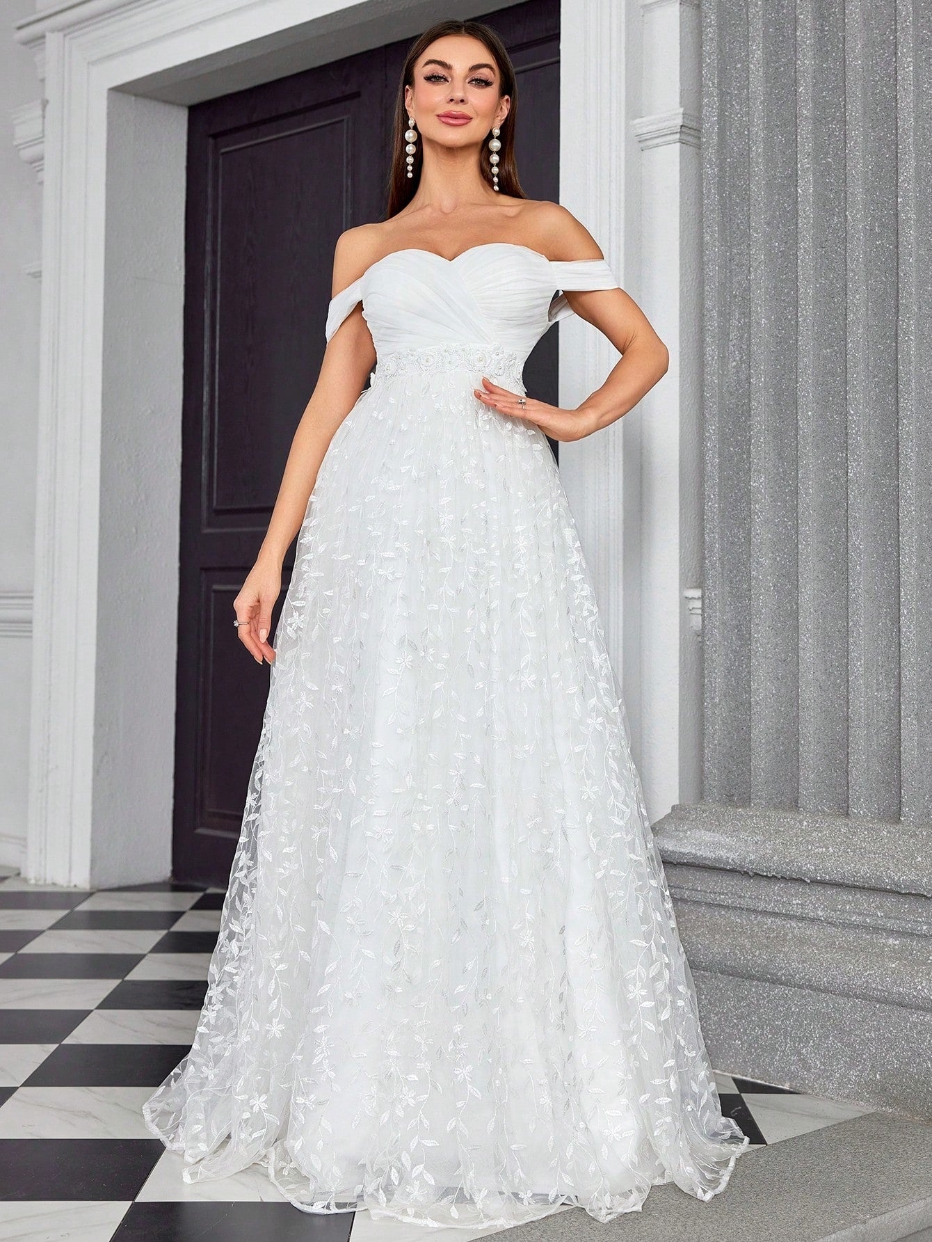 Off Shoulder Floor Length Wedding Dress | Slim Fit Gown | noémi
