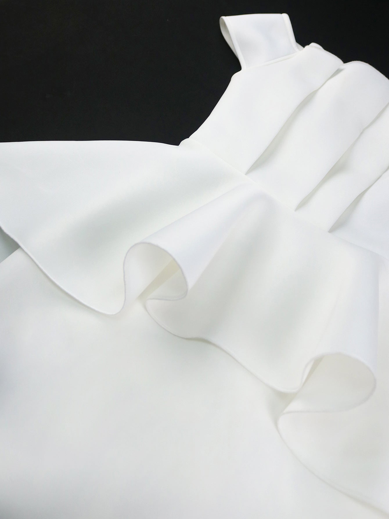 Pure White Tube Top Ruffled Dress | noémi