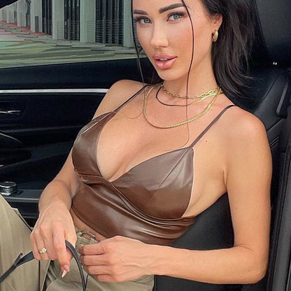 Womens V Neck Slim Fit Spaghetti Strap Crop Top | noémi