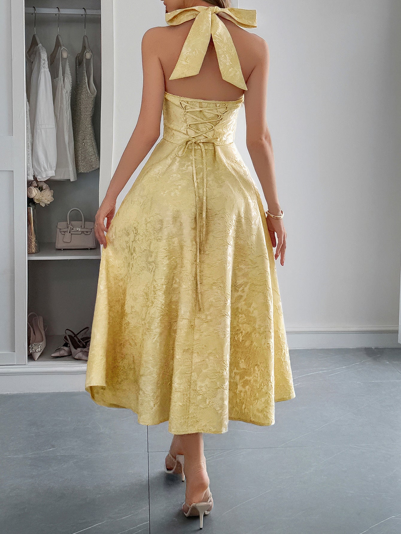 Halter Neck Maxi Dress with Defined Waist | noémi