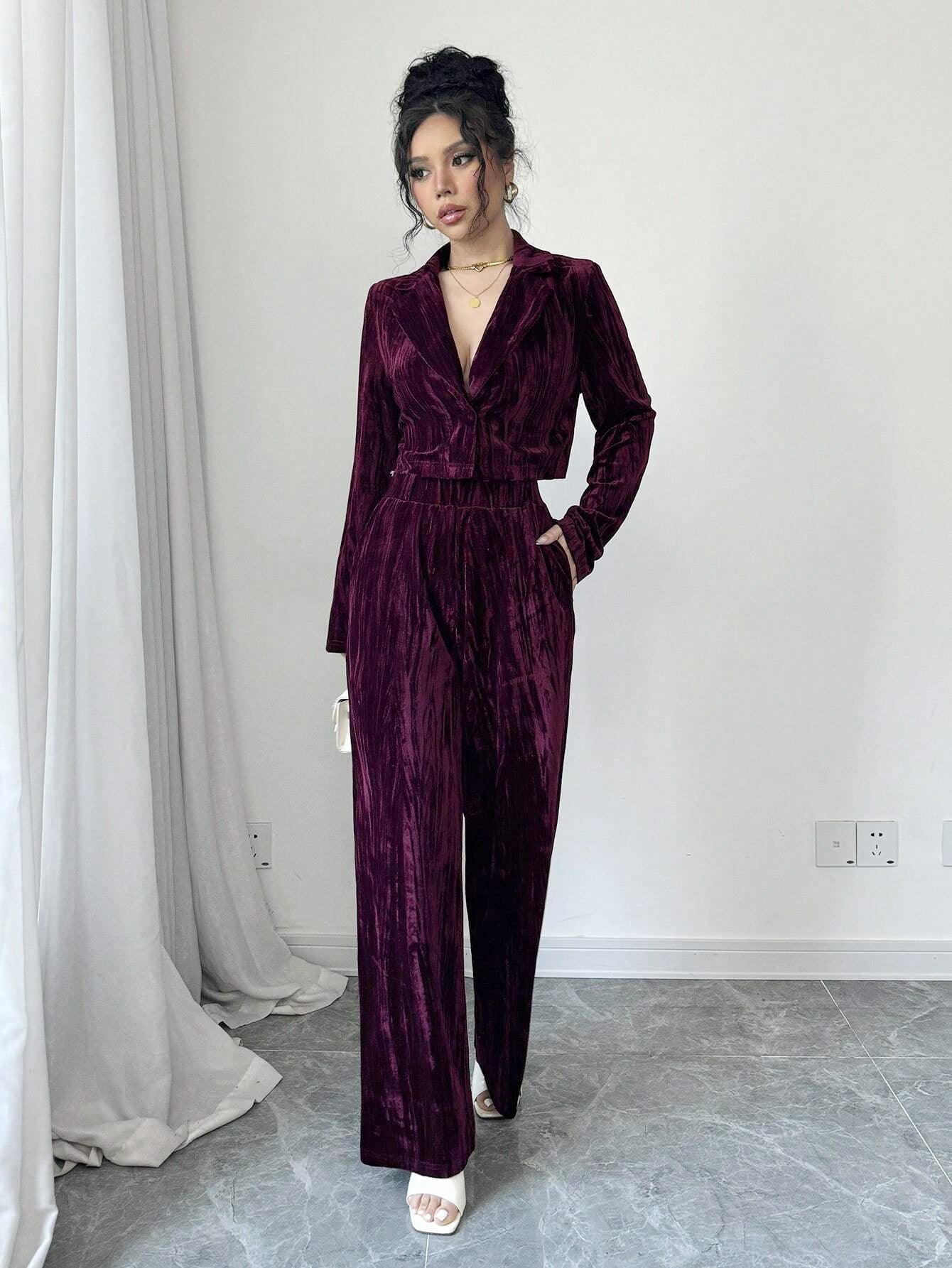 Two Piece Set | Pleated Wide Leg Pants & Short Blazer | Long Sleeve Outfit for Women | noémi