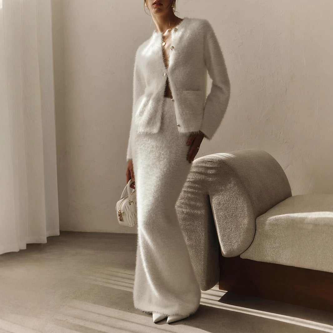 Long Sleeved Skirt | Cozy Button Up Cardigan & Midi Skirt | noémi