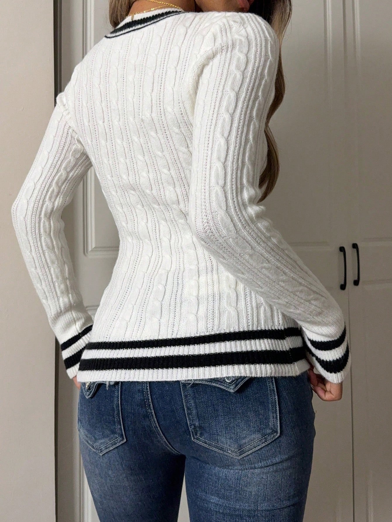 V Neck Woolen Sweater for Women | Long Sleeve Knitwear | noémi