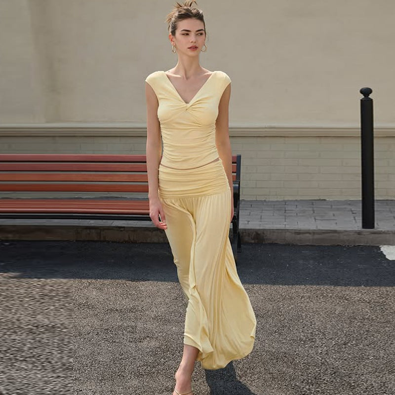 Two Piece Set | V Neck Twist Top & High Waist Pleated Skirt | noémi