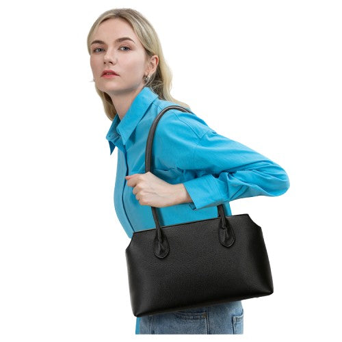 Black Shoulder Tote Bag – Large-Capacity Office Under-Arm Carryall | noémi